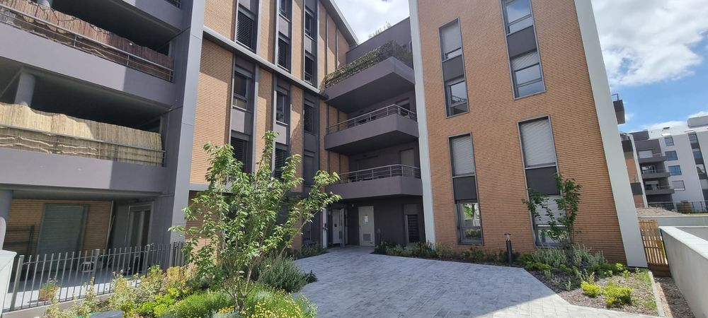 T1 NEUF 31,5 m² Loi Carrez BRUGES CENTRE Prix : 149 000
