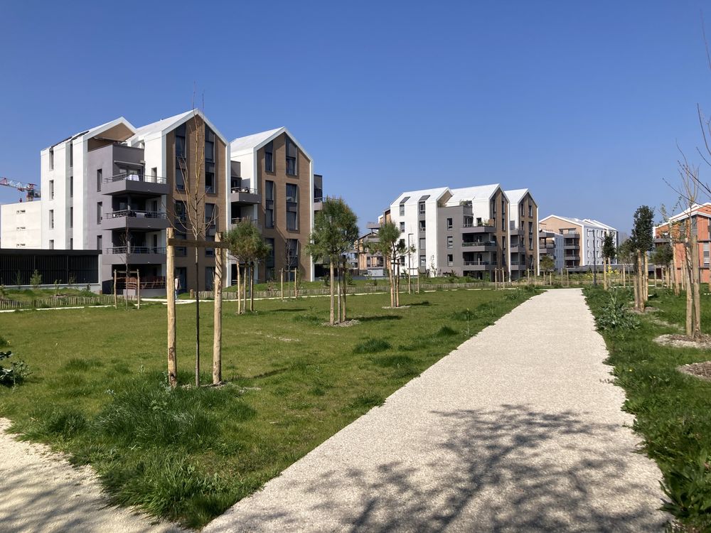 T1 NEUF 31,5 m² Loi Carrez BRUGES CENTRE Prix : 149 000