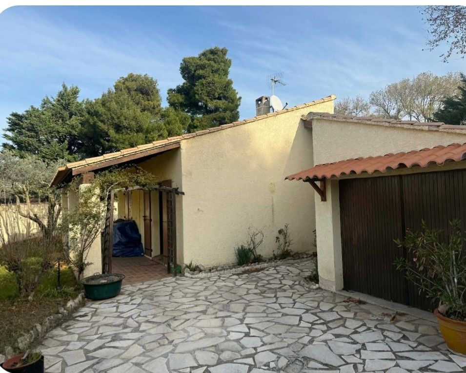 MAISON DE PLEIN PIED 103M2 JARDIN 537 M2 AVIGNON