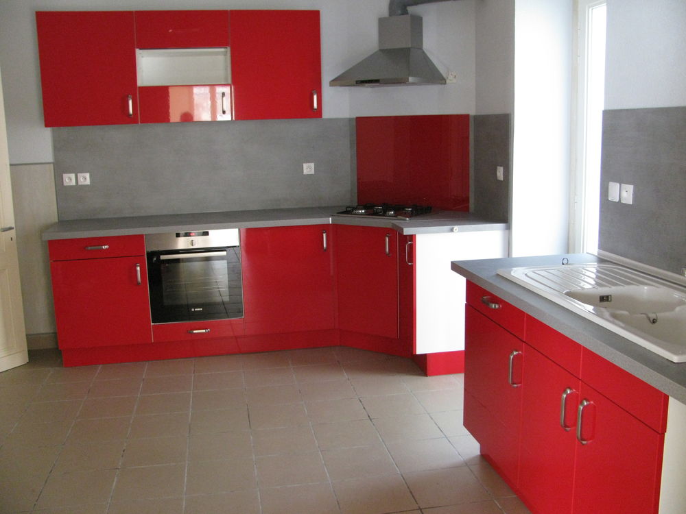 33870 Vayres - Maison de ville. 167500 k€