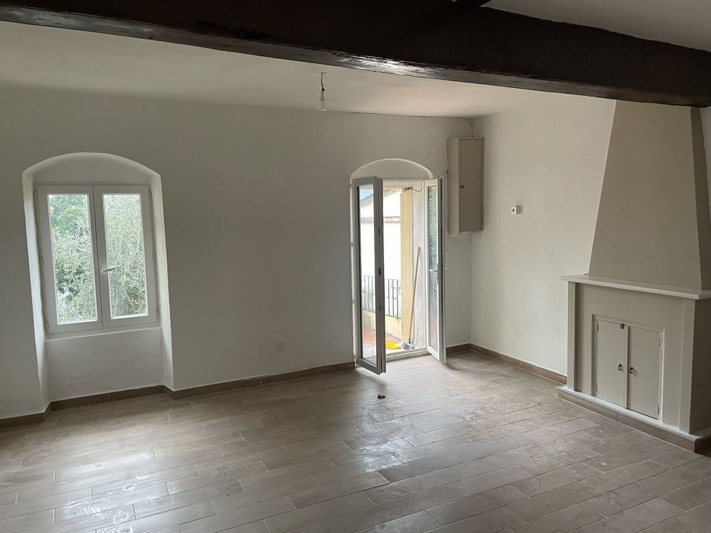 Maison de village rénovée avec terrasses à Calenzana