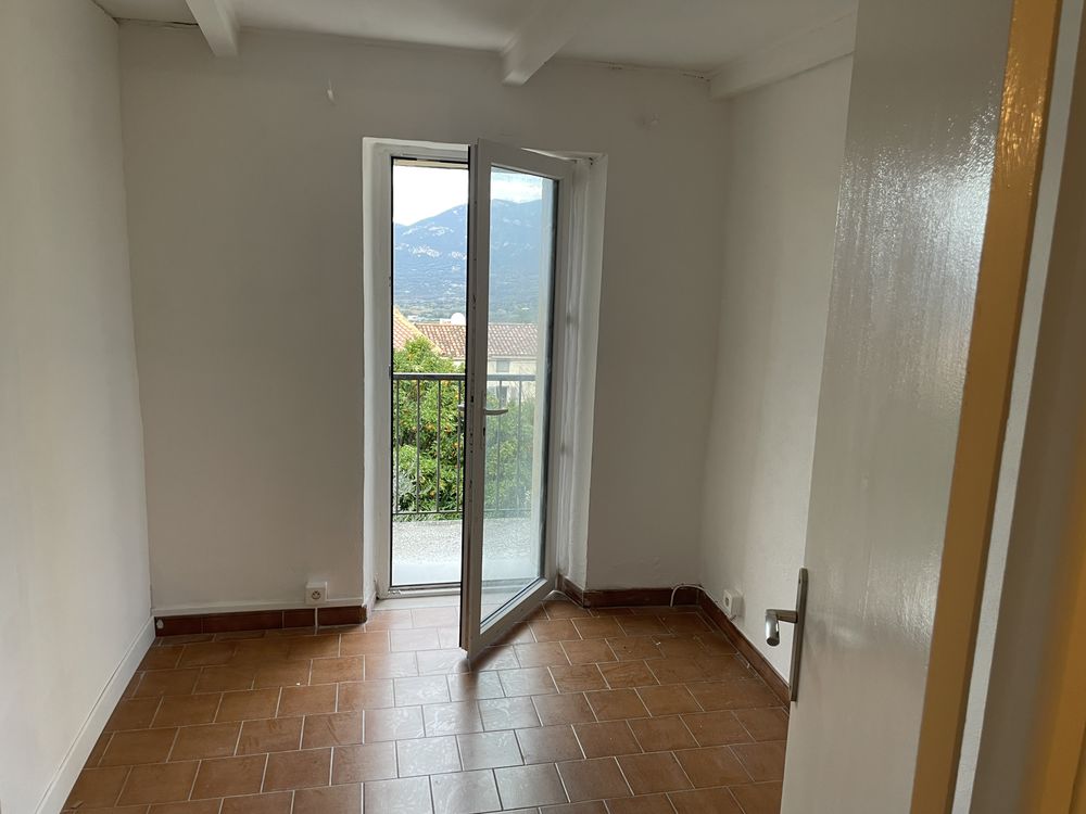 Maison de village rénovée avec terrasses à Calenzana