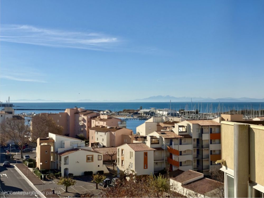 Appartement 3 pièces avec double garage et vue sur la mer