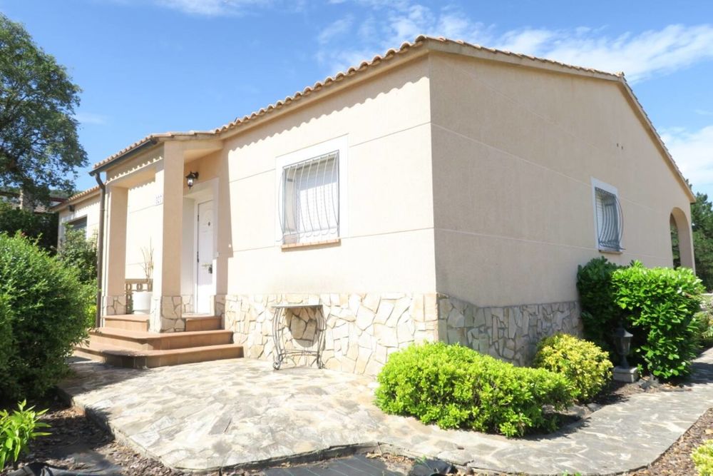 Villa T6 avec piscine privée, à quelques minutes des plages