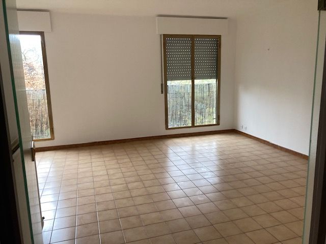 T3 lumineux 76 m², 3e sans ascenseur à Avignon