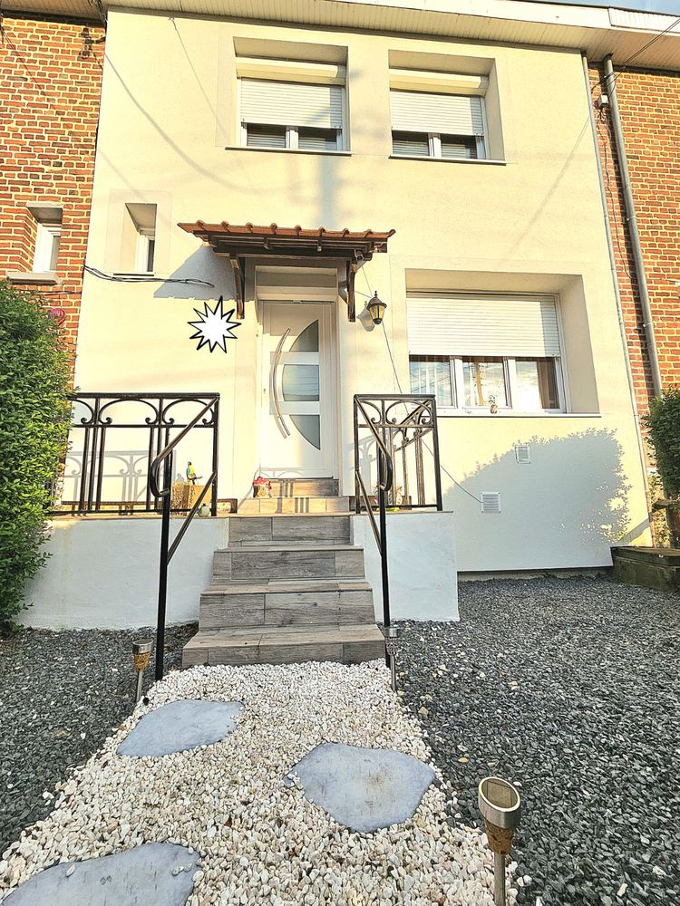 Maison renovée 4 pieces 83m² Mortagne-du-Nord.