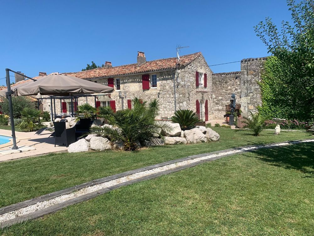 SUD OUEST : PROPRIÉTÉ D'EXCEPTION RÉNOVÉE PAR ARCHITECTE