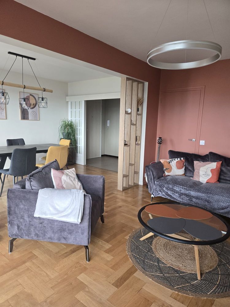 Appartement 105 m², traversant, dernier étage, rénové