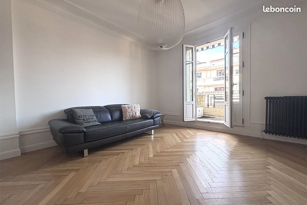 Superbe appartement 2 pièces en plein centre ville