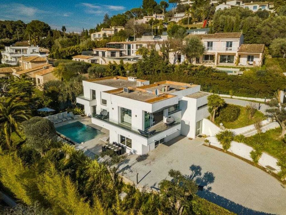 VILLA CALIFORNIENNE hauteurs de Cannes, 5ch vue mer 4km gare