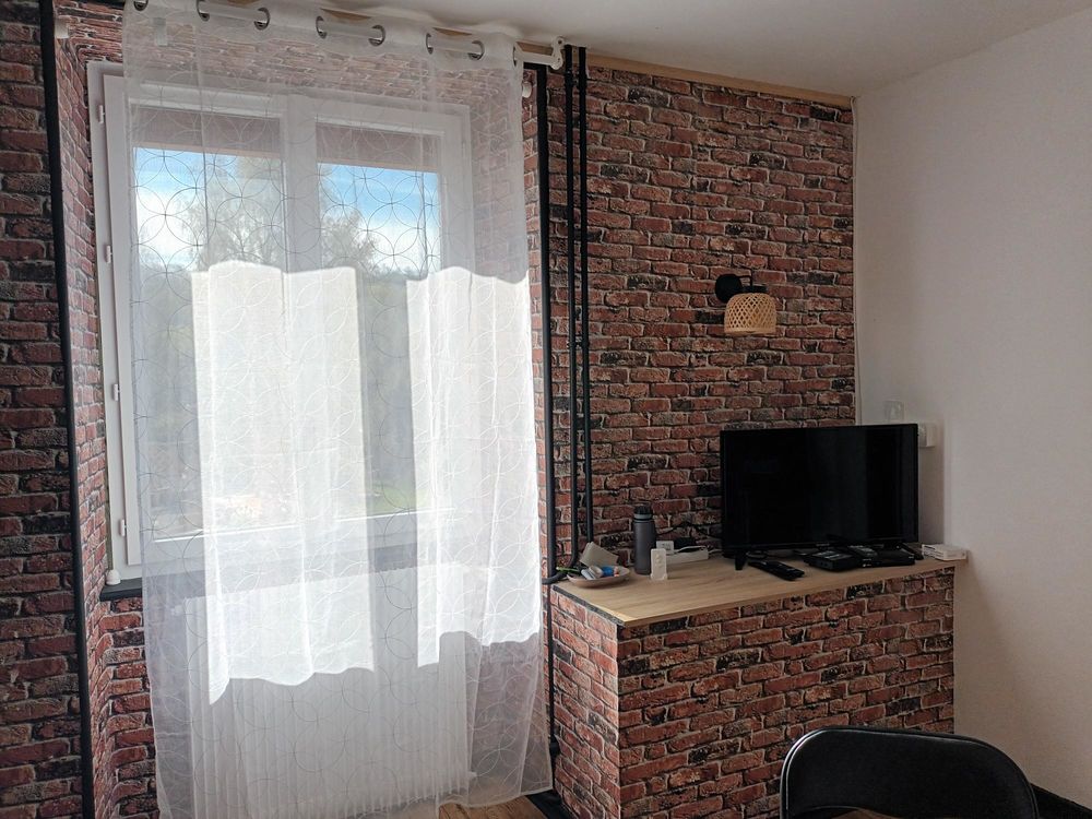 APPARTEMENT MEUBLE DE 35M2 AVEC JARDIN