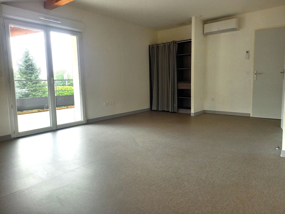TB studio neuf 28m2 clair, calme, clim, prox Fac et commerce