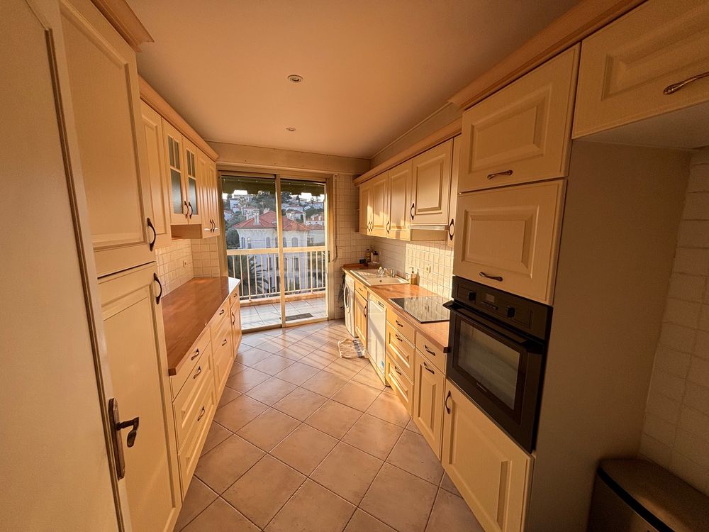 APPARTEMENT 3 PP 102m² habitable CANNES