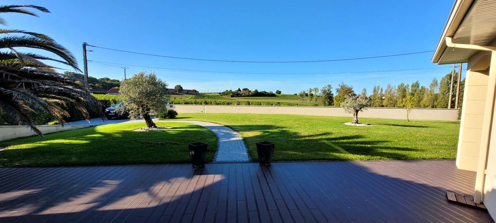 Villa de charme 6 pièces,140 m². Vue panoramique à Cars