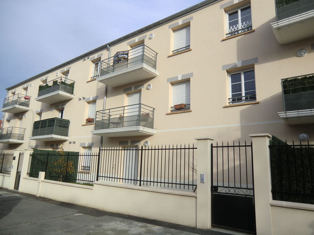 Appartement 2 pièces 42 m² + 2 places de parking MELUN