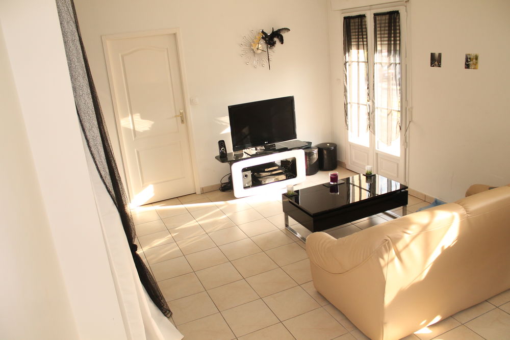 Appartement 2 pièces 42 m² + 2 places de parking MELUN
