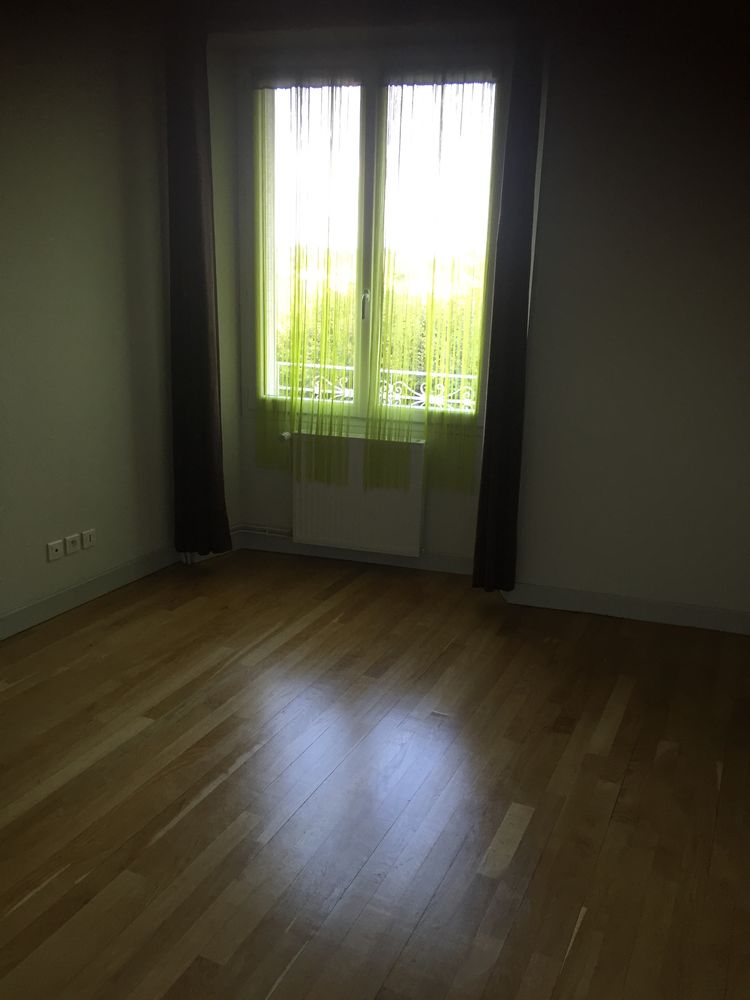 F3 proche commerces centre Aixe sur Vienne 94m2