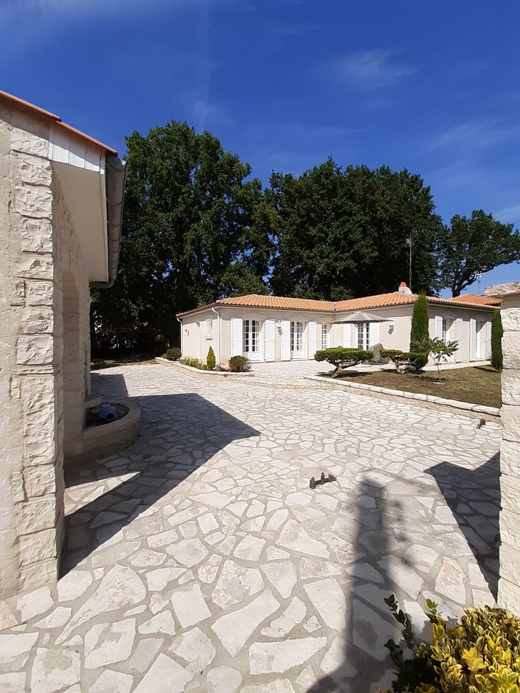 Maison Principale + Maison Annexe + Dépendance (même bien)