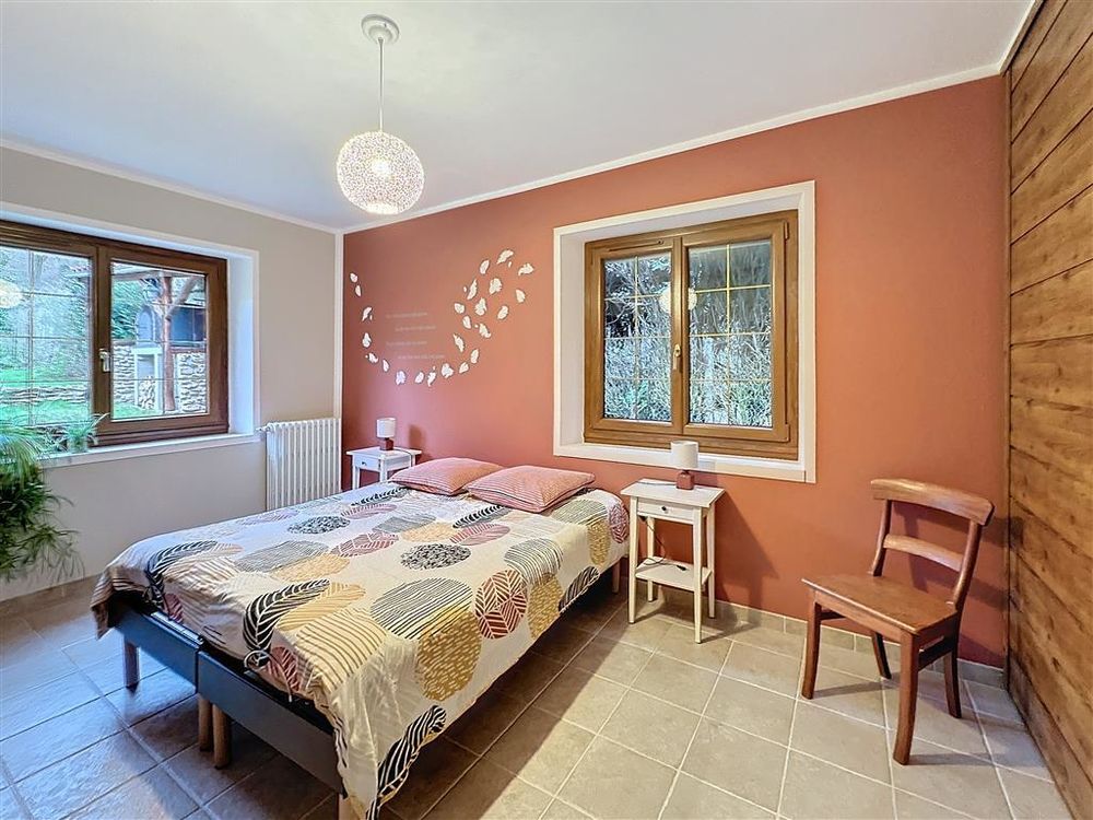 MAISON PIERRES APPARENTES ENTIEREMENT RENOVEE