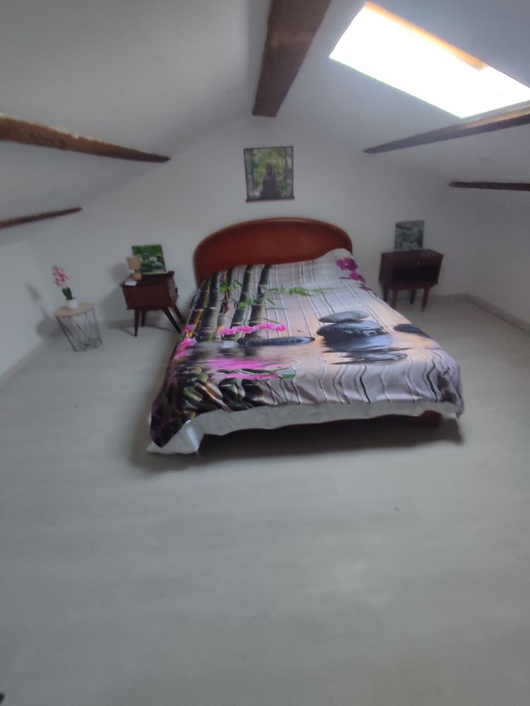 Chambre meublée