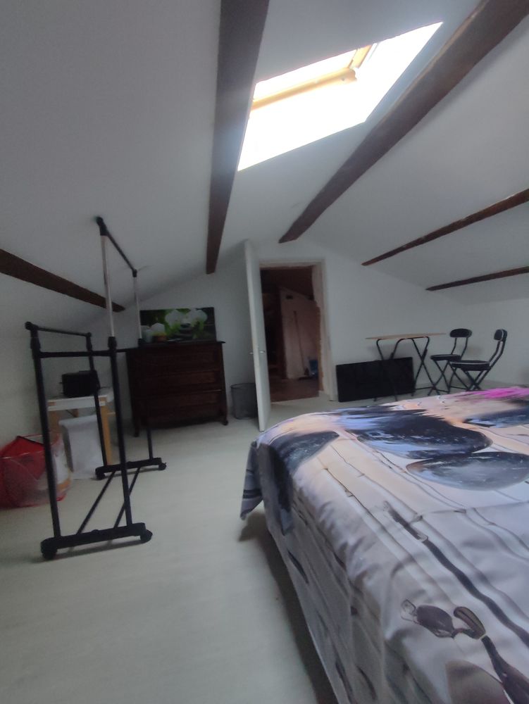 Chambre meublée
