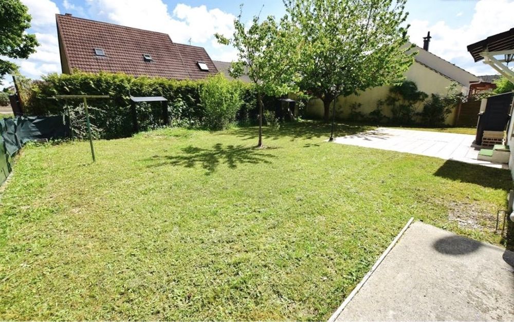 Maison familiale 6 pièces avec garage 110 m² 401 m²