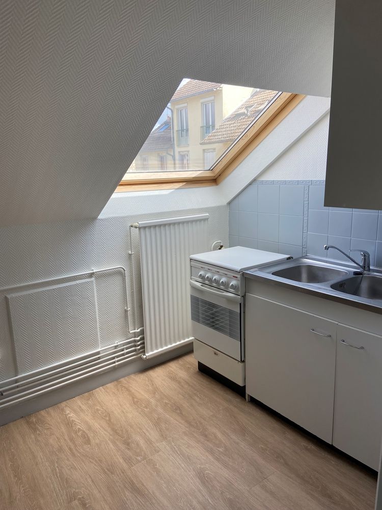 Appartement F1 bis lumineux + Box fermé
