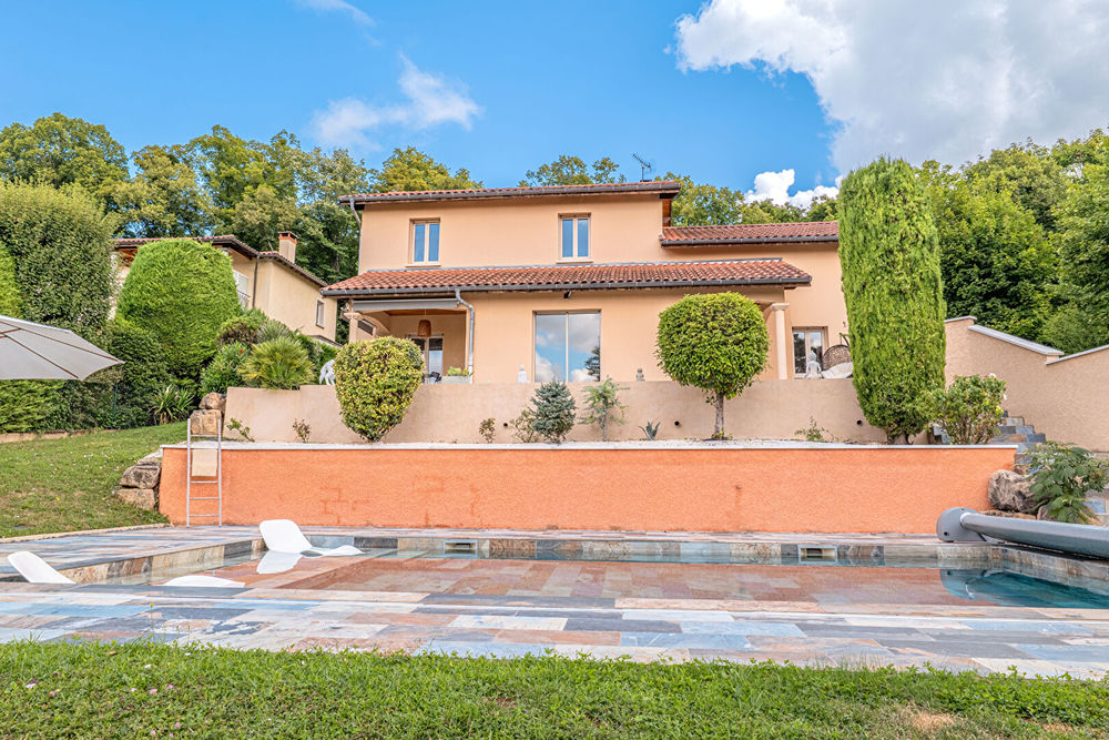 Superbe Maison avec Extérieur de Rêve