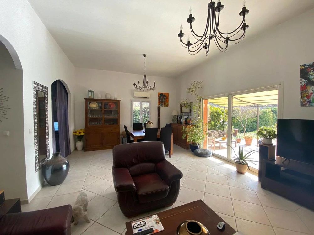 Une villa de 120 m² + une villa à construire sur 1400 m²