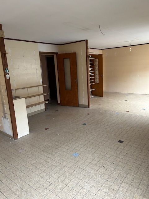 MAISON A RENOVER AVEC TRES FORT POTENTIEL 38 KM DE REIMS