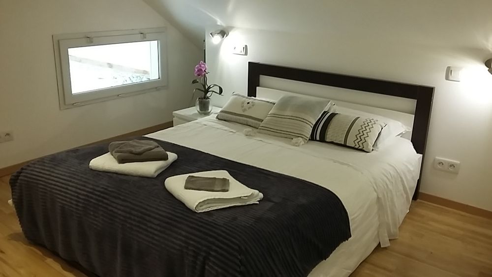 CHAMBRE MEUBLEE, A L'ANNEE