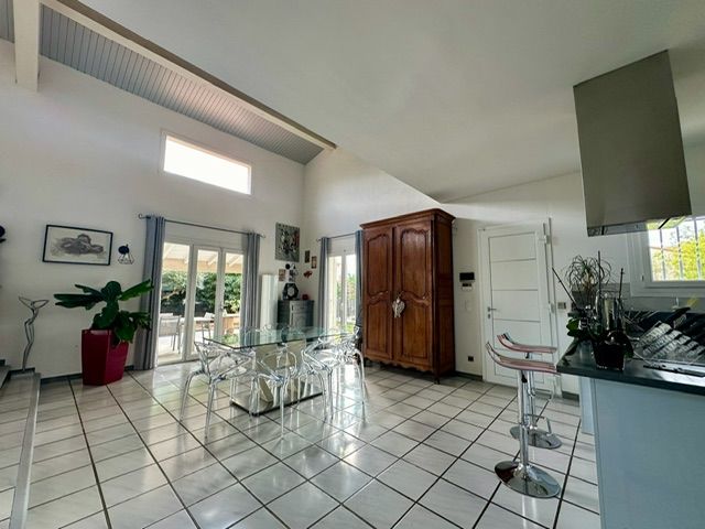 Villa à Villeneuve la Rivière à 5mn de St Estève