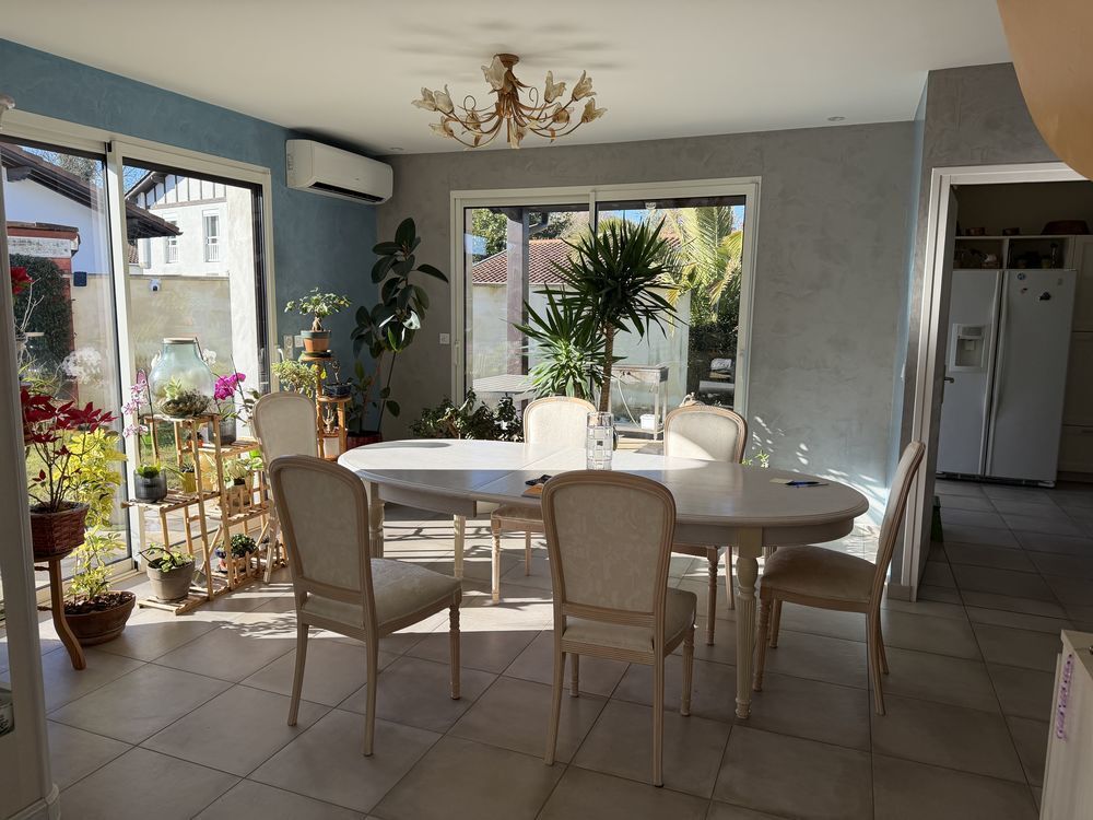 vous aimez le pays basque, voici votre bonheur cette maison traditionnelle et moderne pour vous