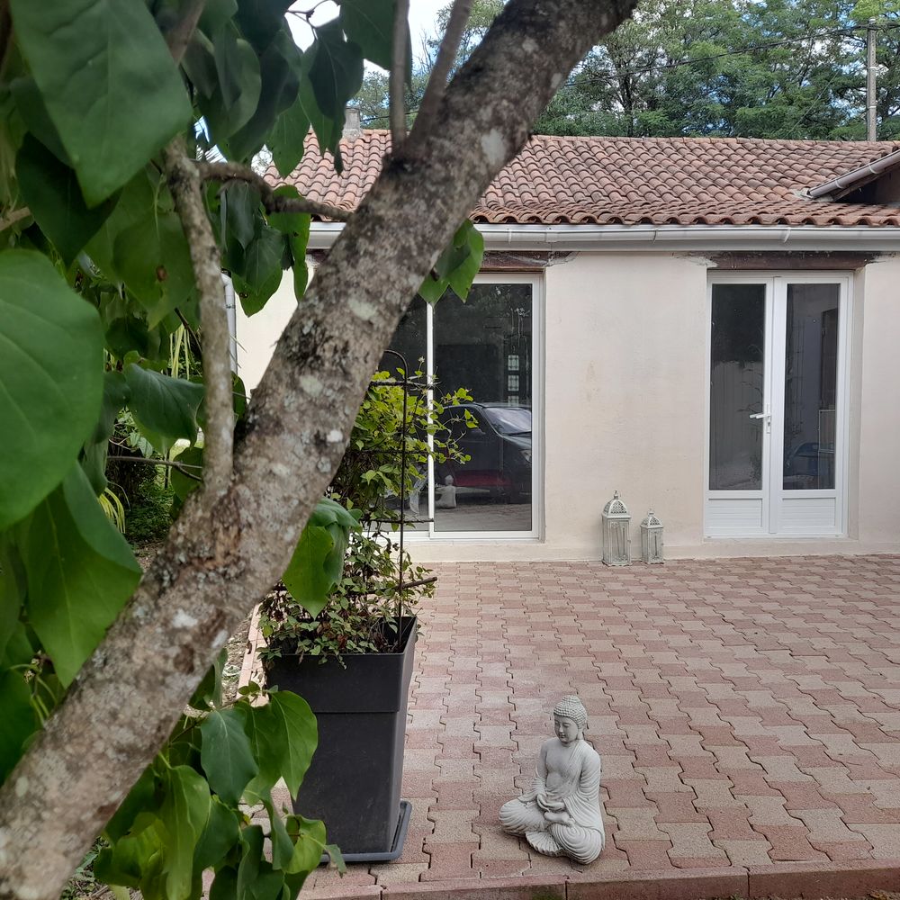 Maison sans vis à vis. 3 chambres.