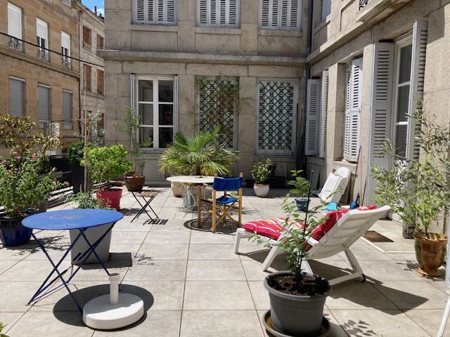 Superbe appartement atypique de charme à 35 minutes de Lyon