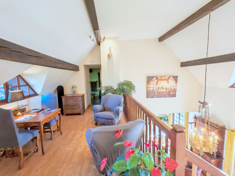 Proche ANNECY à GROISY maison entretenue 285m2