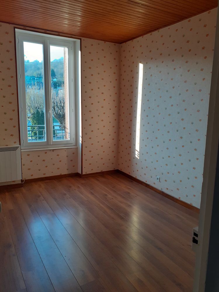 Maison 3 appartements T3 + local commercial