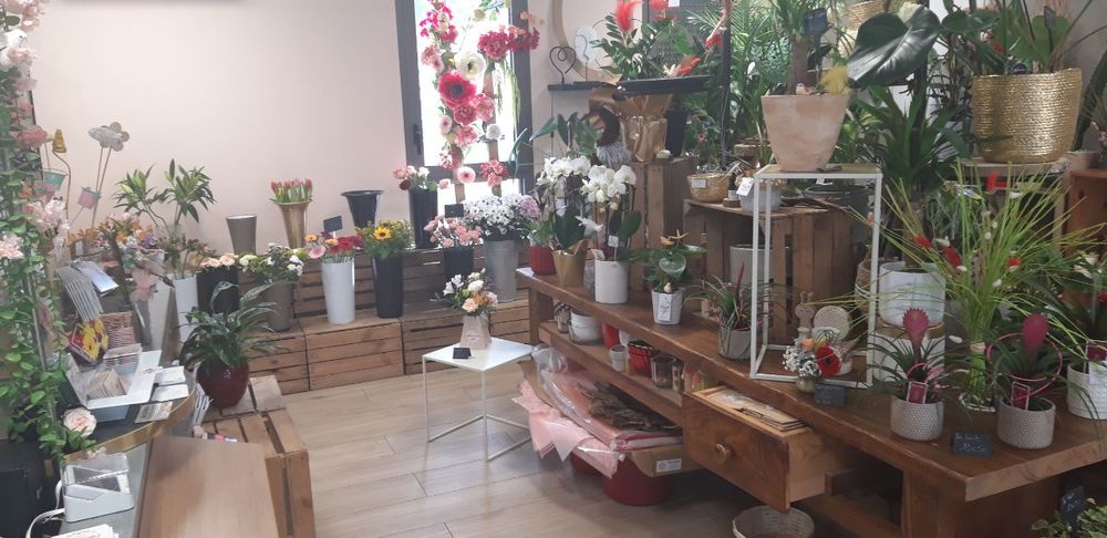 Boutique fleuriste et d&eacute;coration en Ard&egrave;che 30000 07000 Saint-julien-en-saint-alban