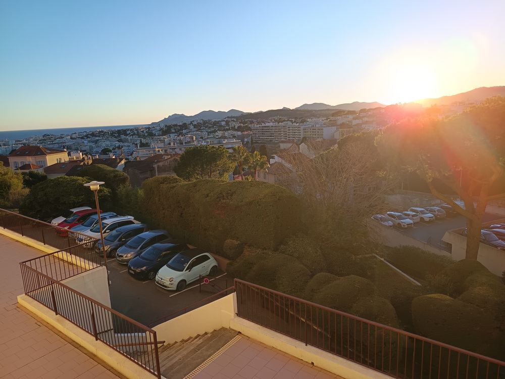 appartement 3/4 pièces,vue mer. Situé au vieux Cannet