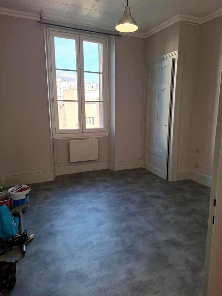 PARTICULIER T2 NON MEUBLE