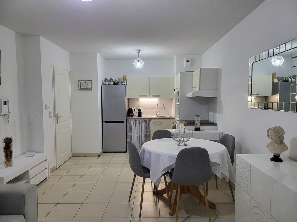 Appartement T 2 avec terrasse