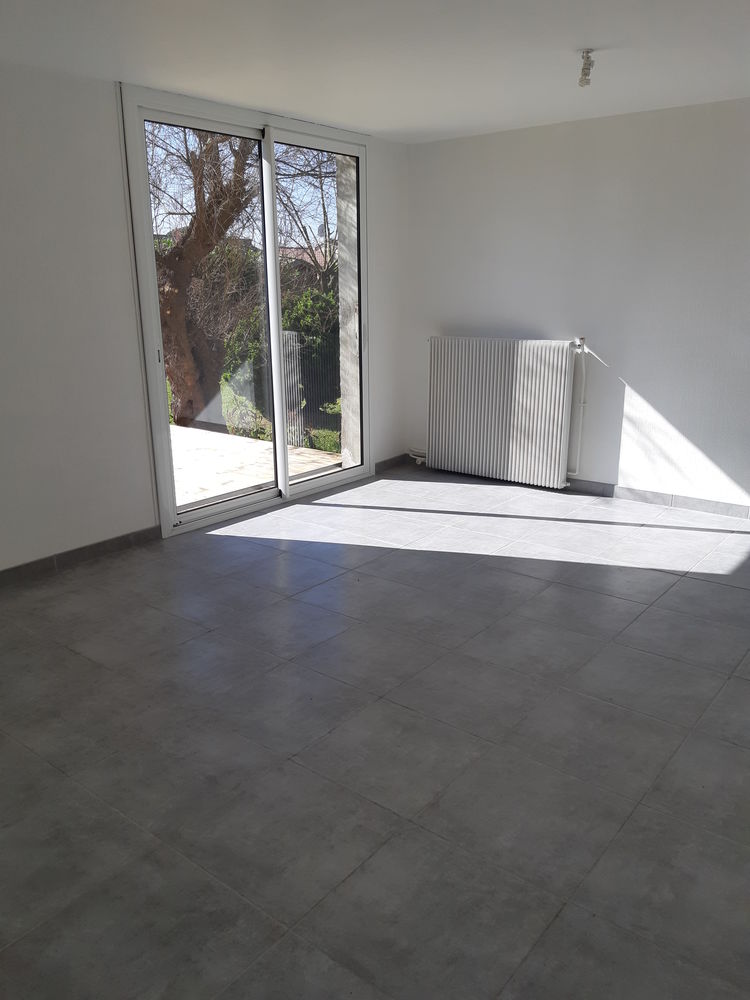 MAISON LUMINEUSE SANS VIS A VIS
