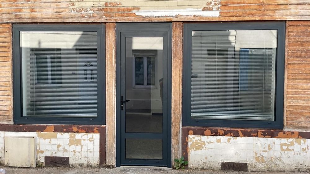 saisonnière ou Bureau ou résidences secondaires ou artisanal