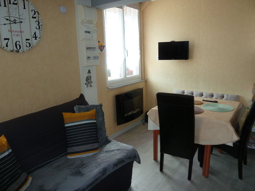 STUDIO PROCHE DE LA PLAGE ET DES COMMERCES