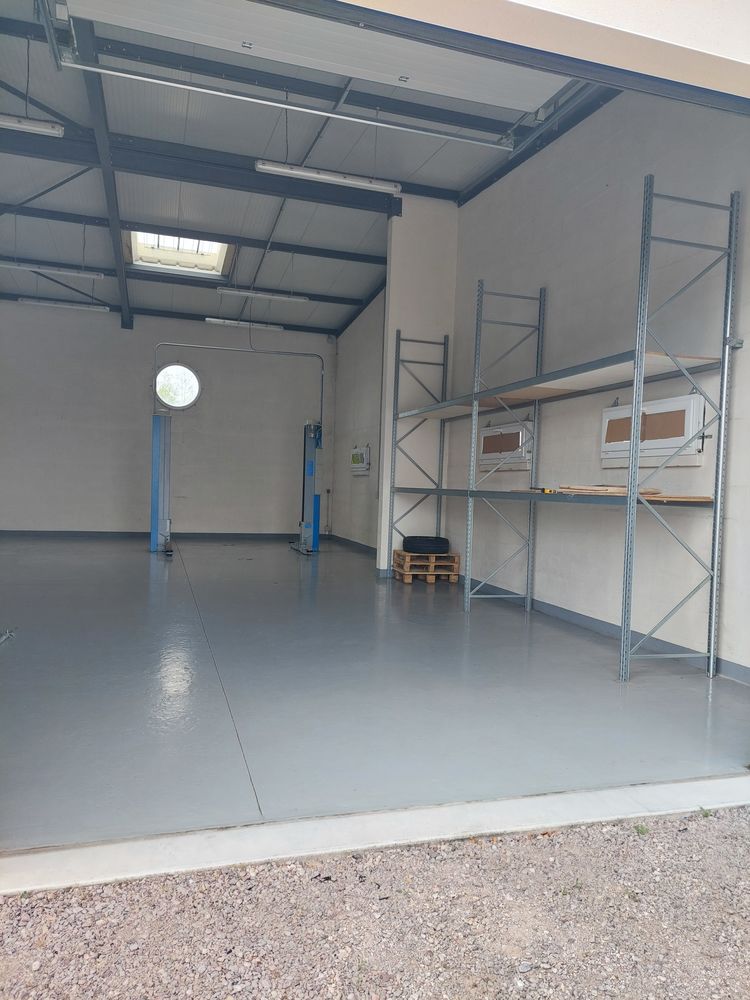 bâtiment de 2012 en structure béton de 160 M2
