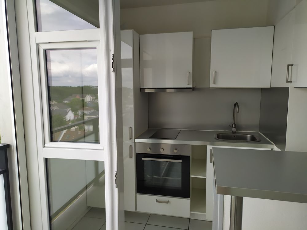 GRAND STUDIO A CHAMBRAY LES TOURS LIBRE DE SUITE