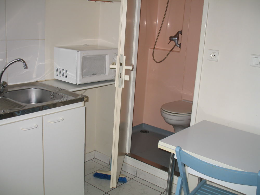 Joli studio meublé