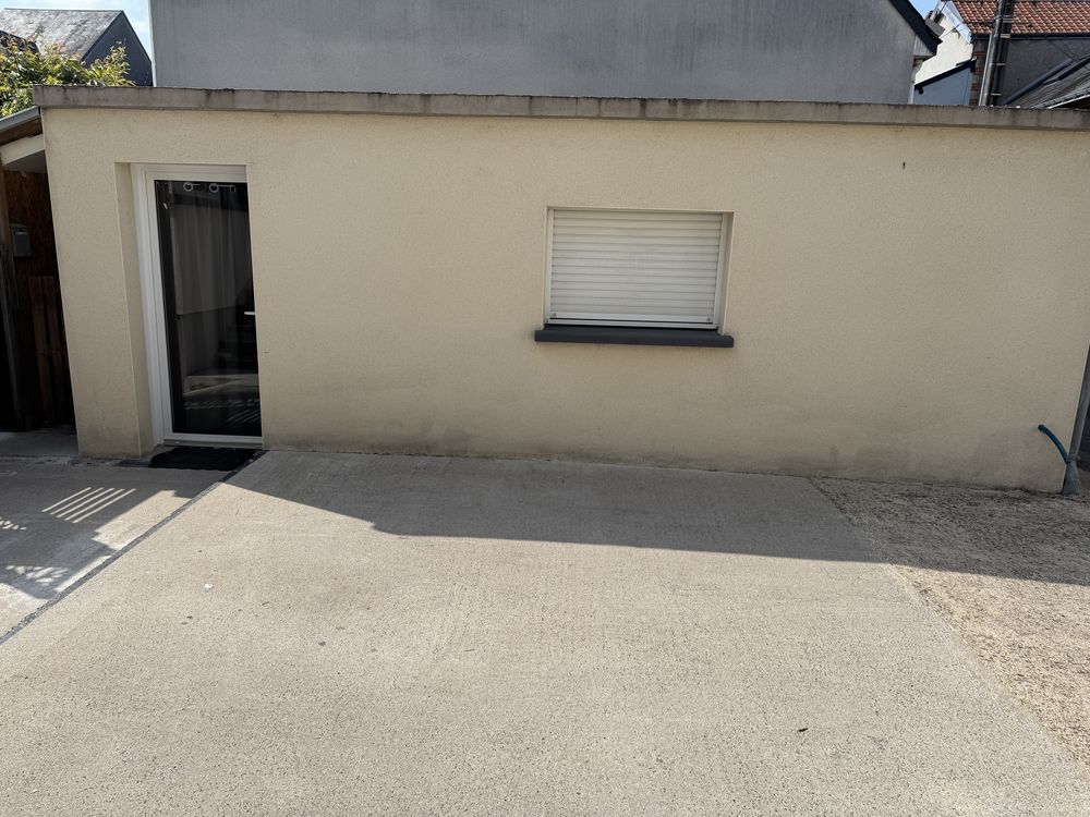Description : Meublé 19m2 bien entretenu, refait à neuf aout