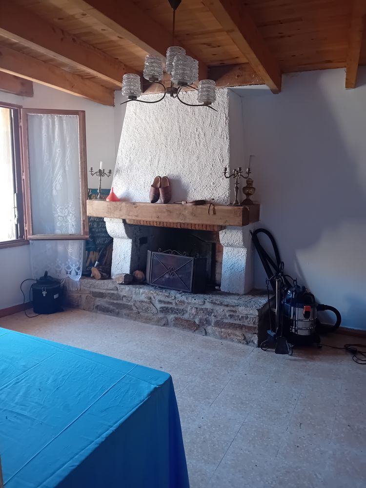 Maison de 73 m², 4 pièces,1 garage, 2 caves, grand grenier