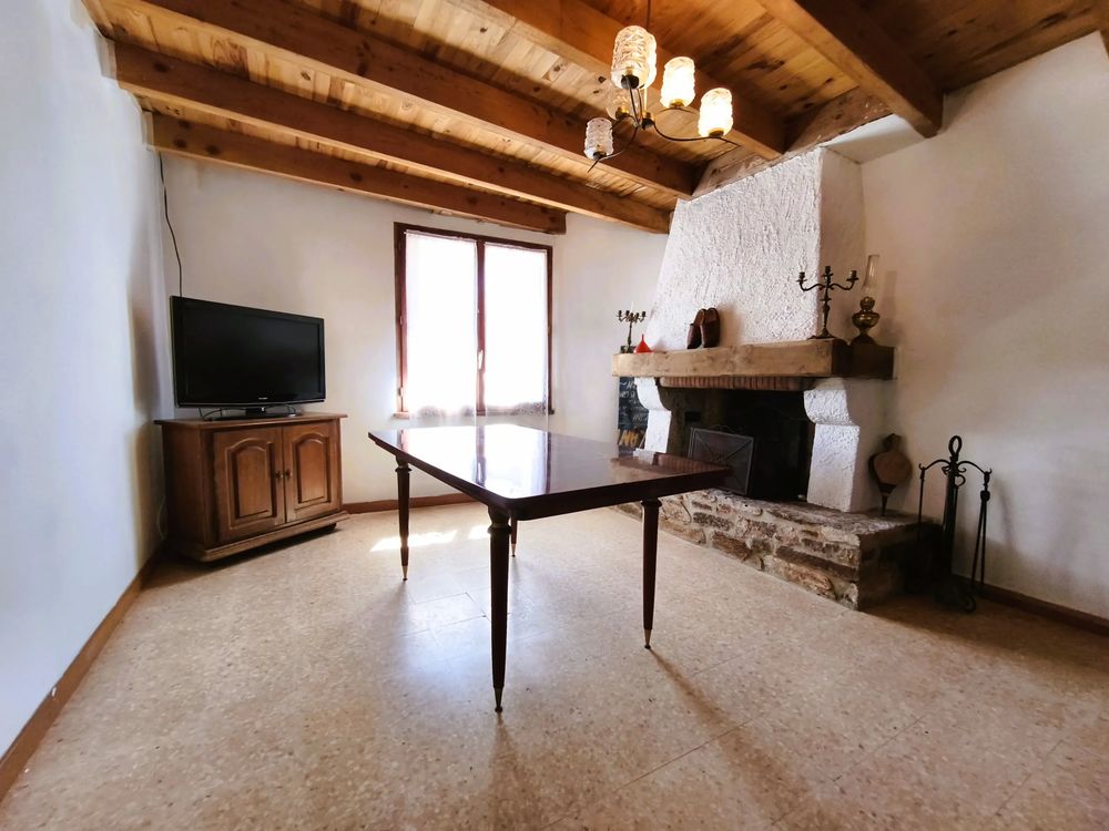 Maison de 73 m², 4 pièces,1 garage, 2 caves, grand grenier